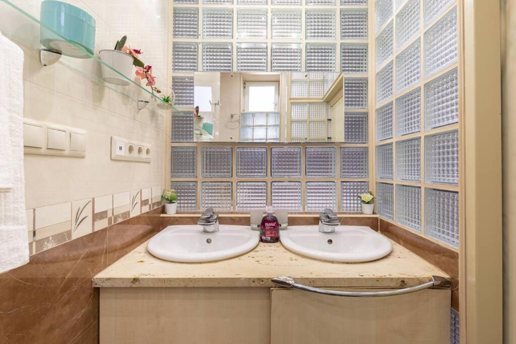 Stylish Central Budapest Apartment Eksteriør billede