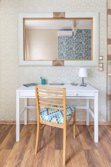 Stylish Central Budapest Apartment Eksteriør billede