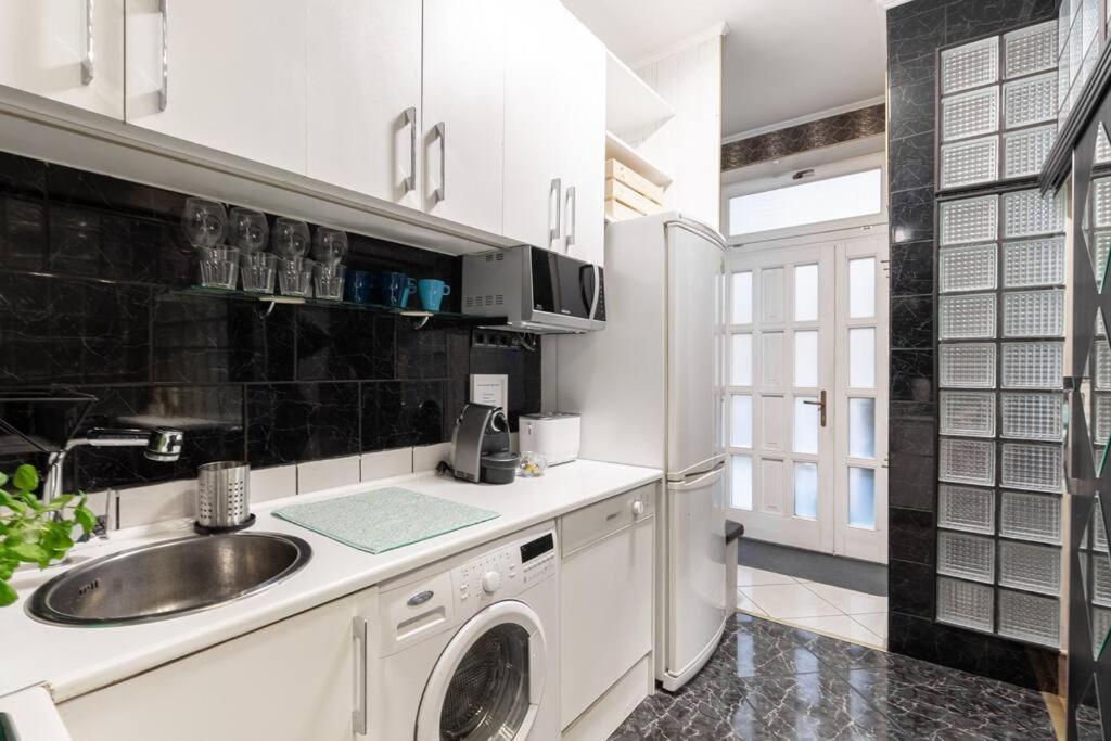 Stylish Central Budapest Apartment Eksteriør billede