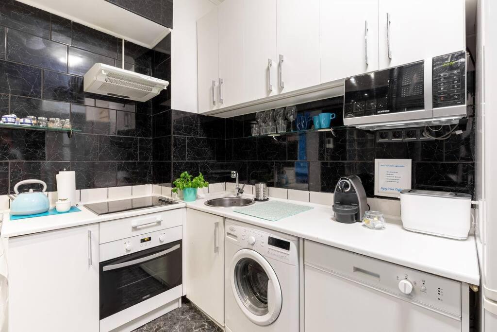 Stylish Central Budapest Apartment Eksteriør billede